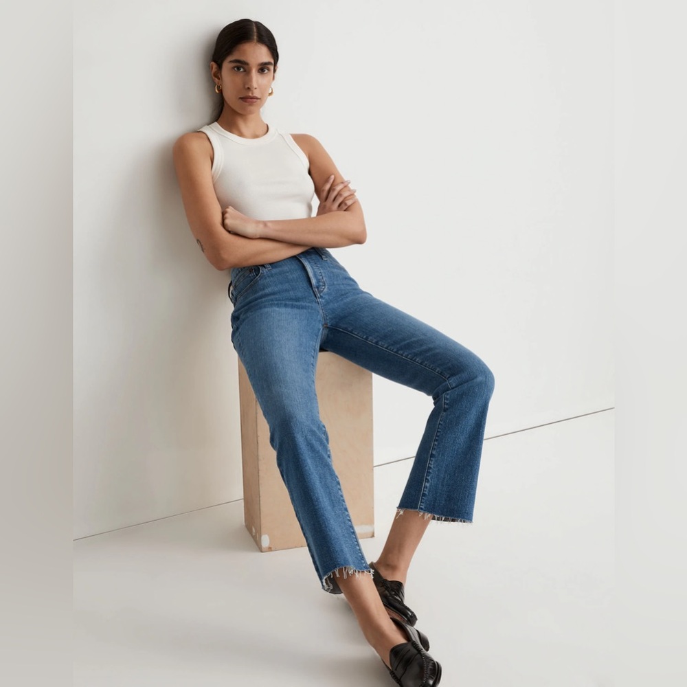 Madewell Mid Rise Kick Out Jeans Frayed Hem Cherryville Wash Size 32 R66